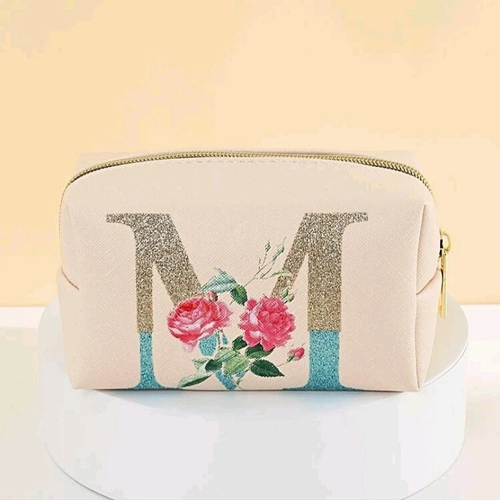 💖*NWOT* Women's Letter Graphic Makeup Bag